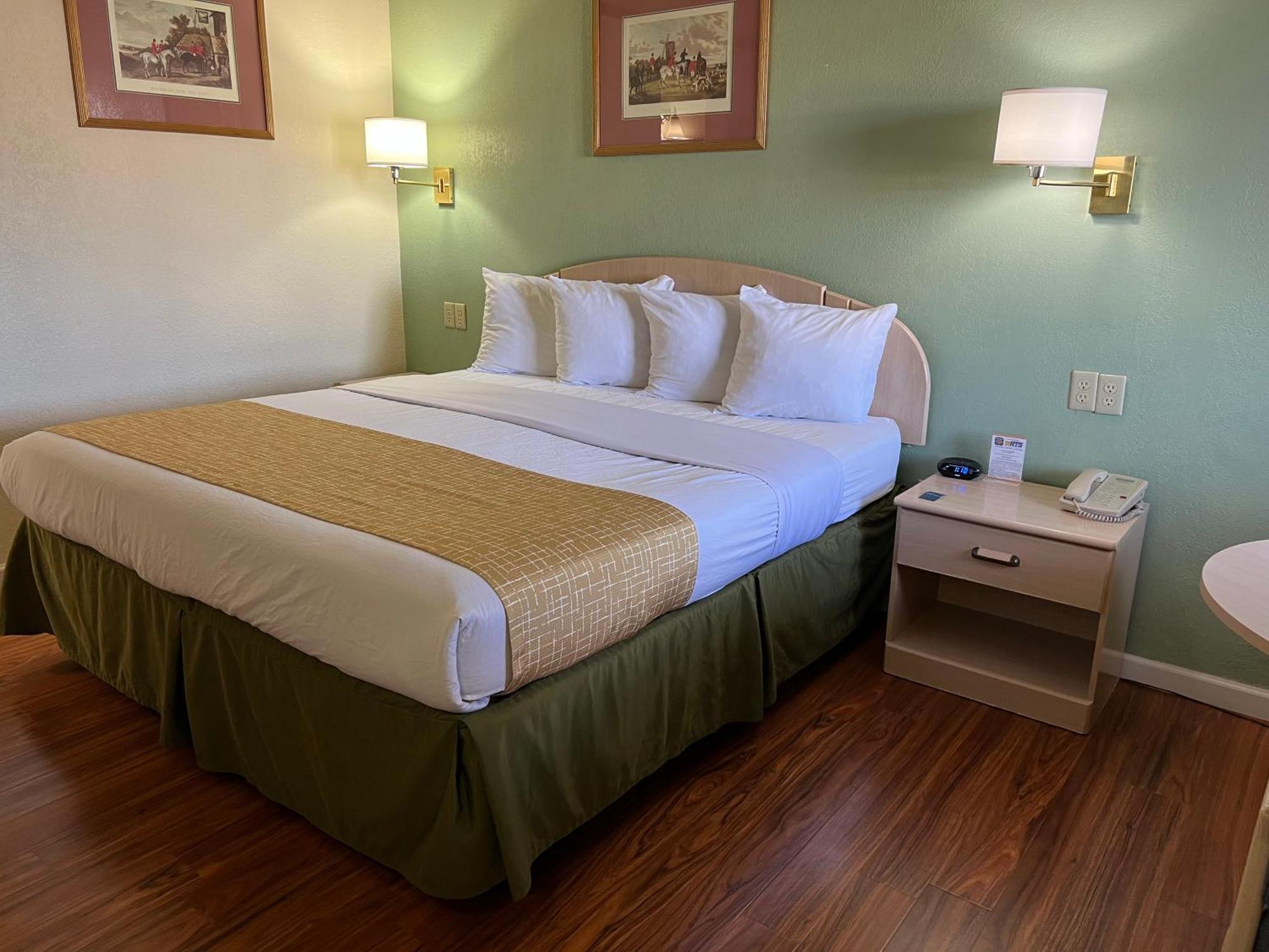 ทราเวลลอดจ์ บาย วินด์แฮม ฮอลบรูก Hotel โฮลบรุค ภายนอก รูปภาพ
